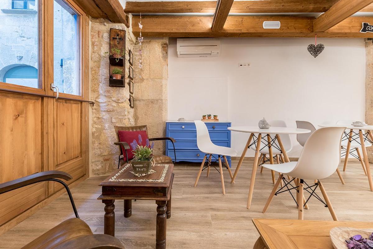 Hostal 977 Tarragona Luaran gambar