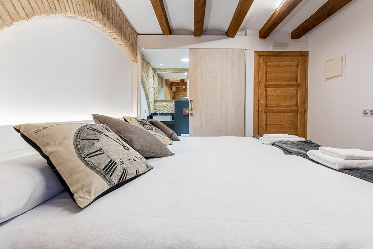 Hostal 977 Tarragona Luaran gambar