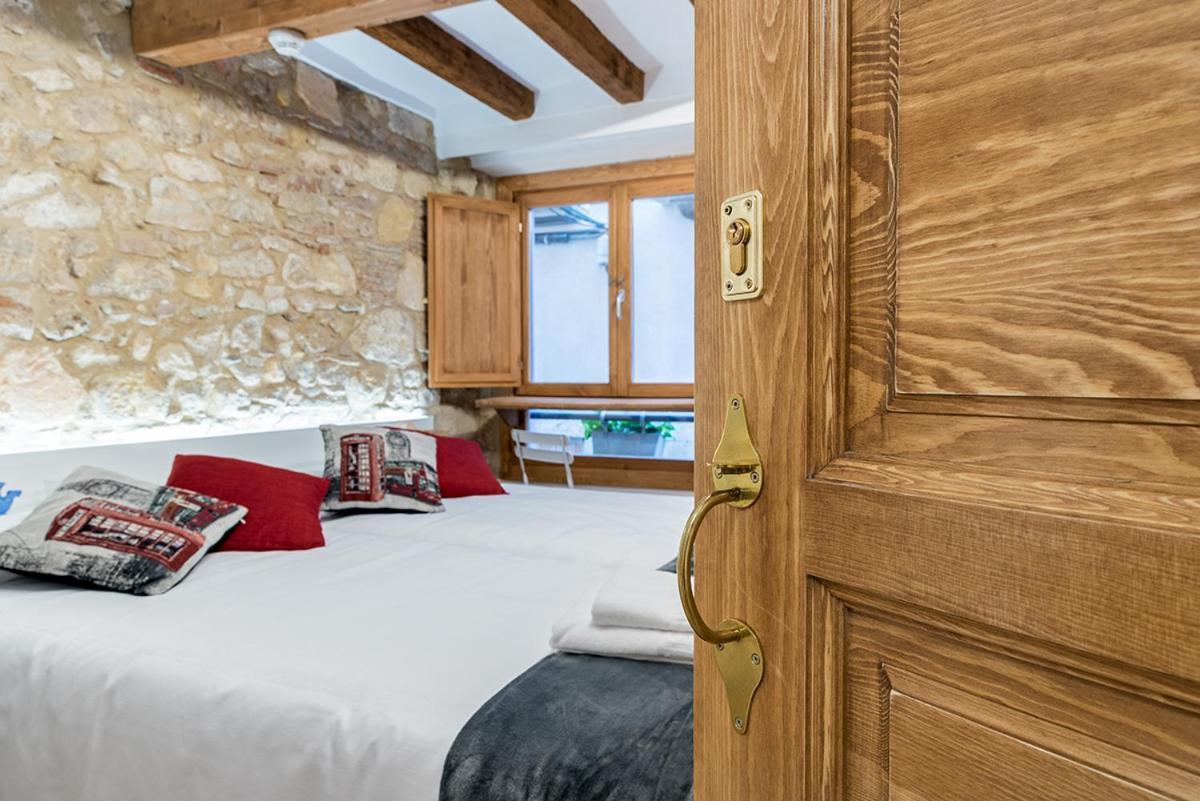 Hostal 977 Tarragona Luaran gambar