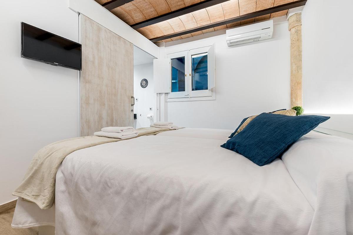 Hostal 977 Tarragona Luaran gambar