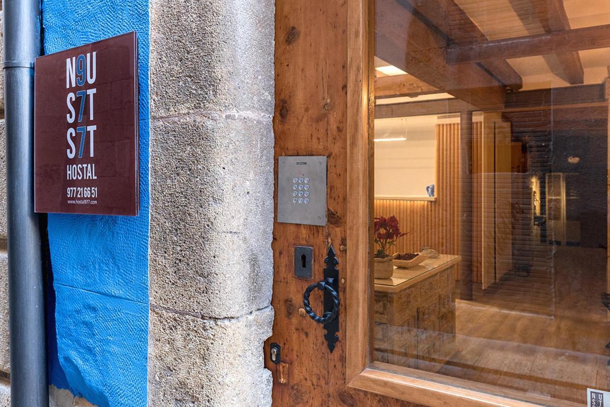 Hostal 977 Tarragona Luaran gambar