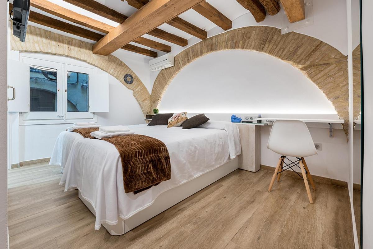 Hostal 977 Tarragona Luaran gambar