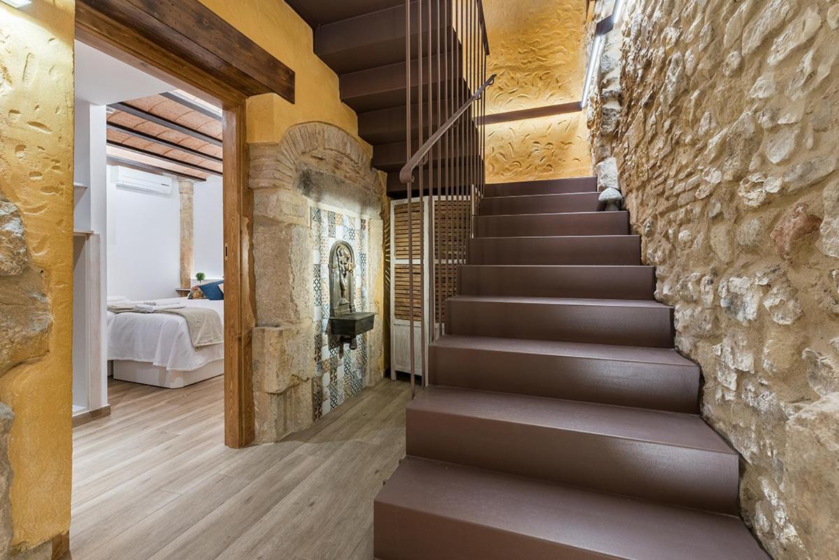 Hostal 977 Tarragona Luaran gambar