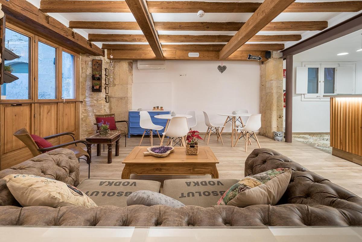 Hostal 977 Tarragona Luaran gambar